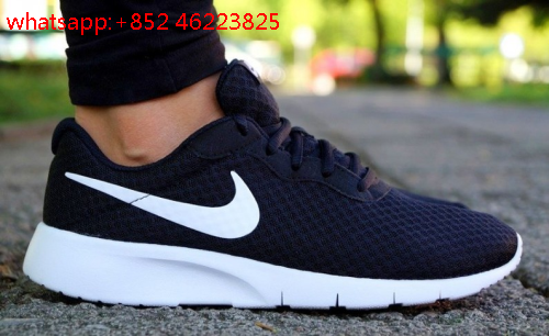 chaussure nike tanjun femme